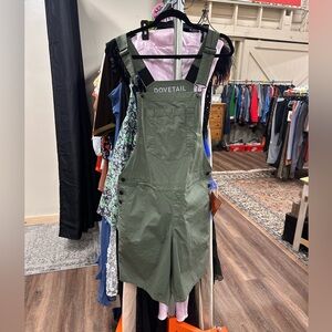 Dovetail Ultra Light Ripstop shortall overall shorts color lichen green size 14